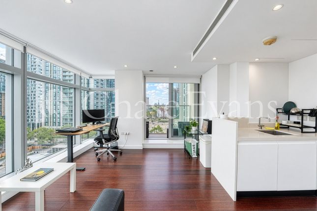 Apartment 901,, East Tower, Canary Wharf photo 3
