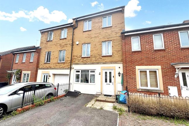 Thumbnail Town house for sale in Cropthorne Road South, Horfield, Bristol