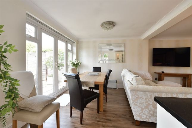 Mill Road, Billericay photo 4