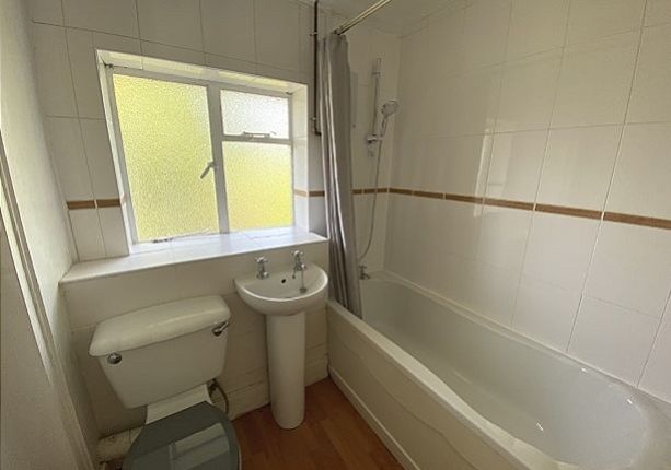 12b, Pool Hall Road, Wolverhampton photo 5