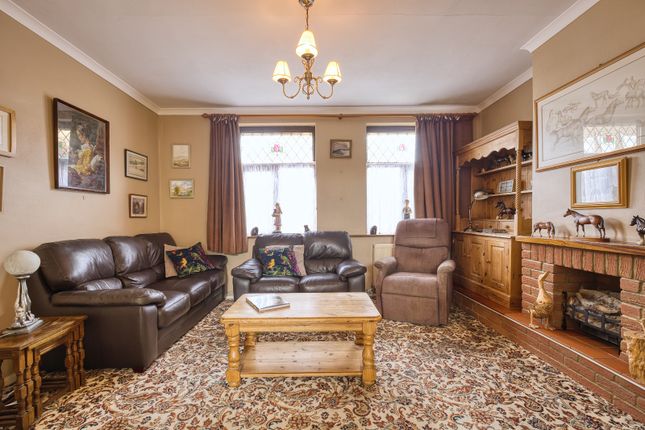 16, Dalmaney Close, Kent photo 2
