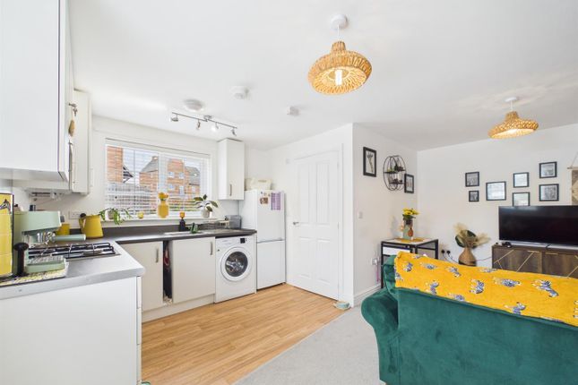 12, Fennell Way, Stamford photo 4