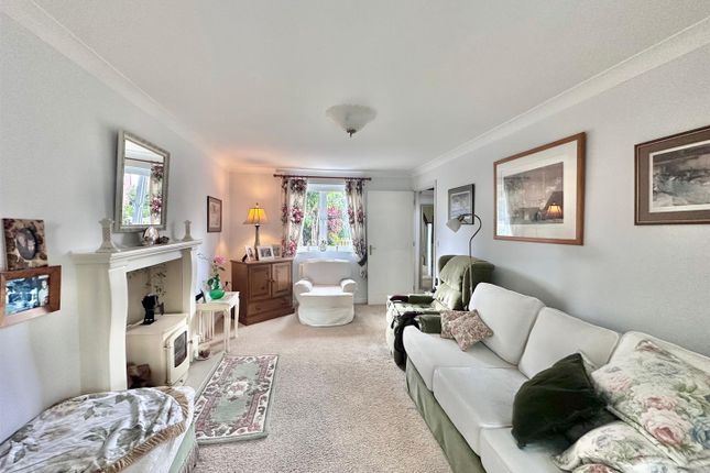 'Oak Cottage' 23 Mytton Drive, Nantwich photo 2