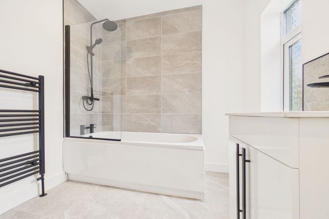 56 Redesdale Gardens, Gateshead photo 3