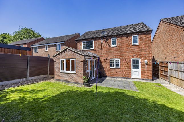 4, Castle Court, Heanor photo 4