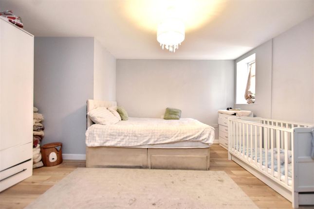 Flat 5, 3-5 Elm Grove, Eastbourne photo 4