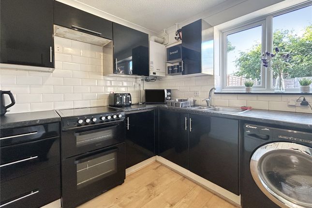 22, St. Margarets Court, Somerset photo 5