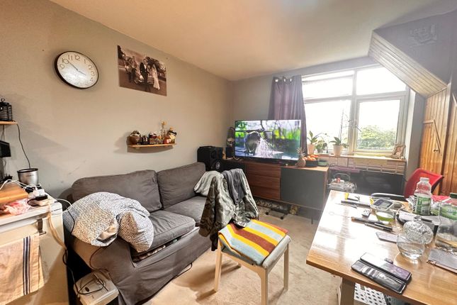 Flat to rent in St. Stephens Road, Hounslow