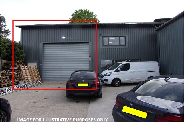 Thumbnail Warehouse to let in Romford Road, South Ockendon