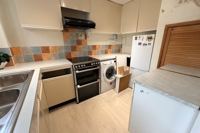 11 Yew Tree Close, Yeovil photo 4