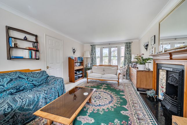 2, Boltons Lane, Bracknell photo 4