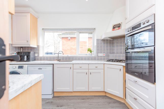32 Casterbridge Road, Dorchester photo 3