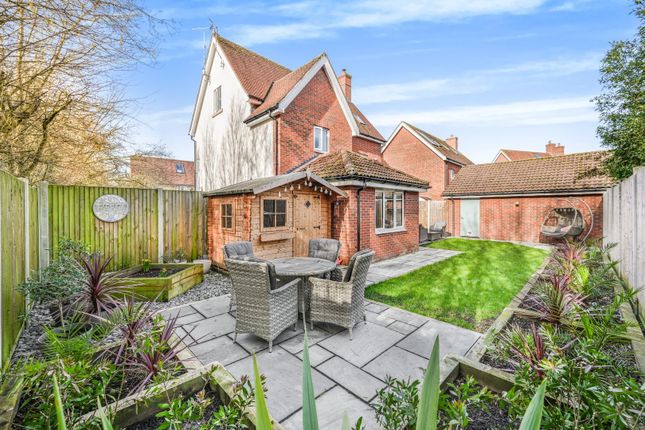 26, Hampton Road, Dunmow photo 4