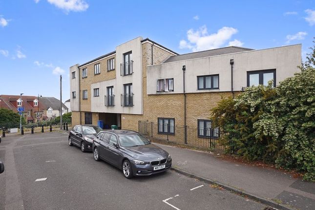 Flat for sale in Court Lodge Road, Gillingham