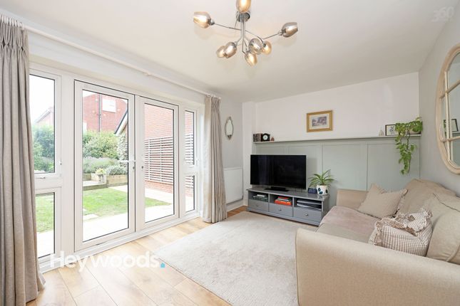 5 Roebuck Drive, Newcastle photo 2
