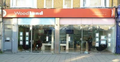 Retail premises to let in High Road Leyton, London
