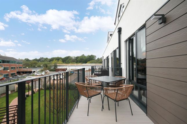 27 Opus Court, Kingston Road, Leatherhead photo 4