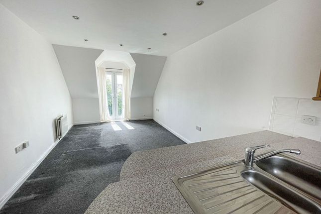 28, Grange Court, Durham photo 3