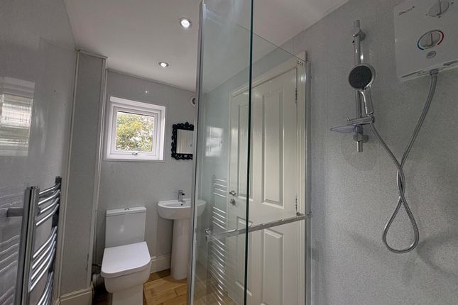 Apt 8, Bloomfield Road, Blackpool photo 5