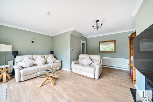 7, Ashbury Drive, Ickenham photo 2