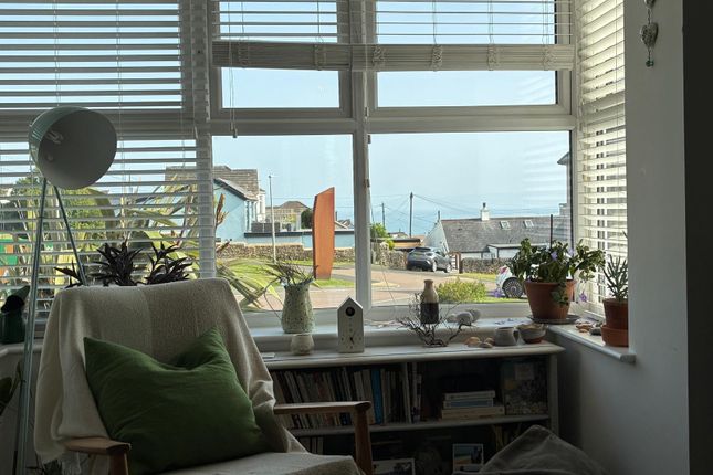 73, Crompton Way, Ogmore-By-Sea photo 4