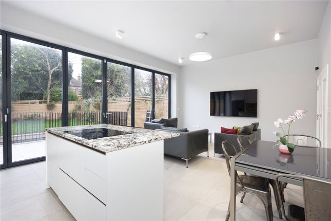 3A, Woodborough Road, London photo 4