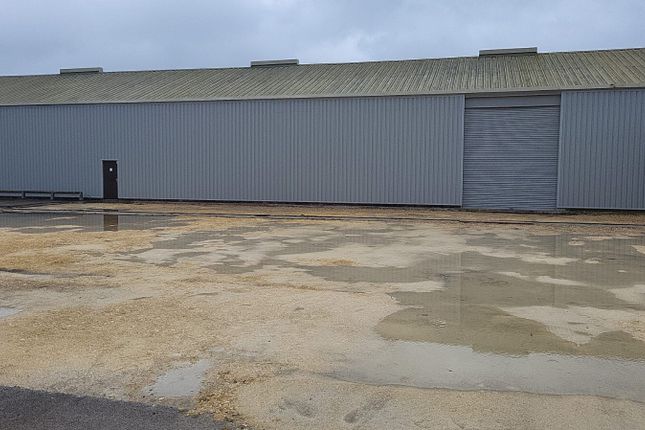 Industrial to let in Little Catterton Lane, Islington, Tadcaster