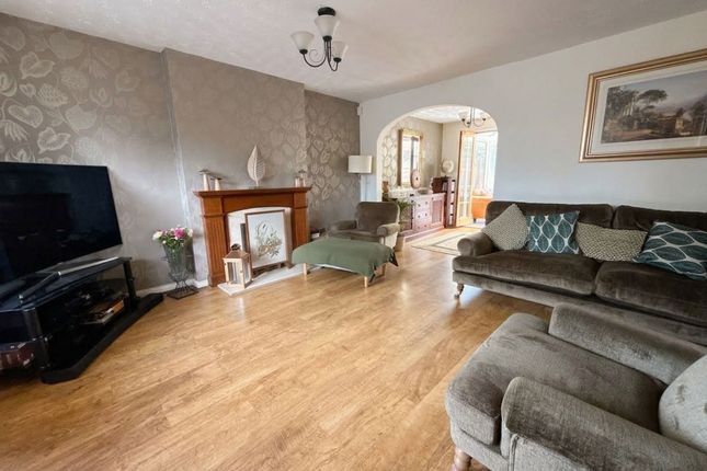 11 Herrick Way, Wigston photo 4