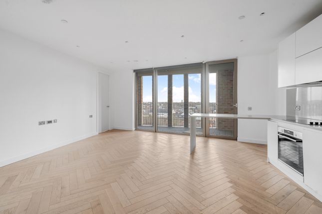 Thumbnail Flat to rent in Oberman Road, London