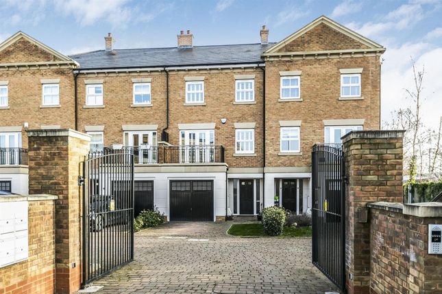 Town house for sale in Claud Hamilton Way, Hertford