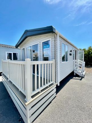 Thumbnail Lodge for sale in Warners Lane, Selsey