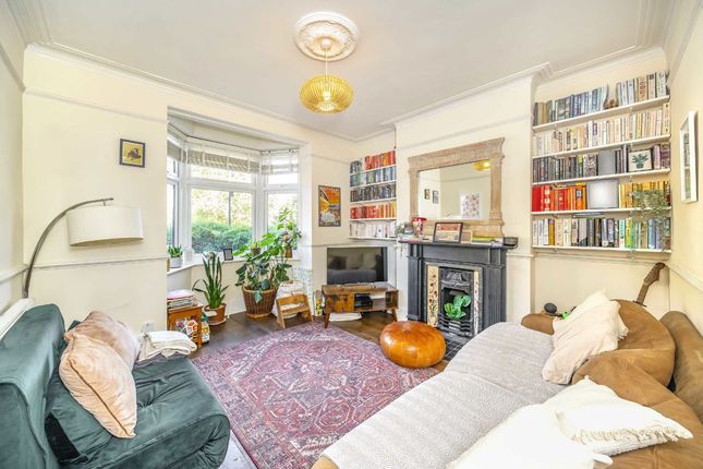 216, Ellison Road, London photo 2