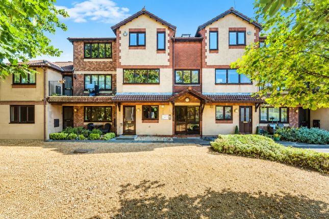 2-bed flat on Flat 36, Whitworth Court, 9, Whitworth Road, Southampton, £110,000