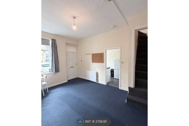 Birk Lea St, Bradford photo 4
