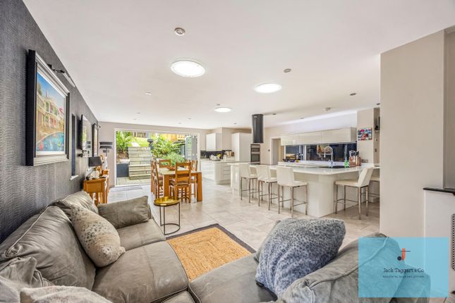 33, Redhill Drive, Brighton photo 3