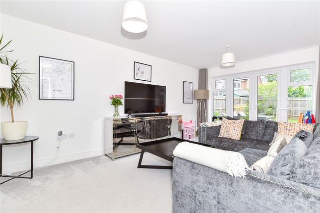Galpin Court Yalding, Maidstone photo 2