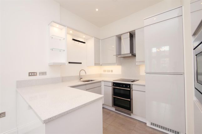 105 The Residence, Bishopthorpe Road, York photo 3