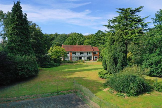 Homes For Sale In Barn Mead Doddinghurst Brentwood Cm15 Buy