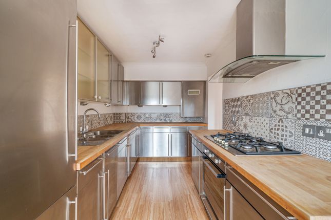 Flat 8,, 26 Guildown Road, Guildford photo 3