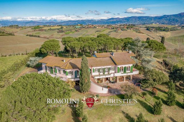 Villa for sale in Empoli, Tuscany, Italy