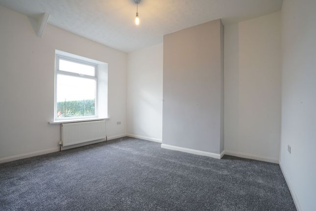 18, Berry Edge Road (E), Consett photo 4