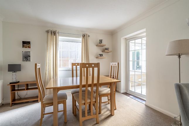 8, Newdale, York photo 4