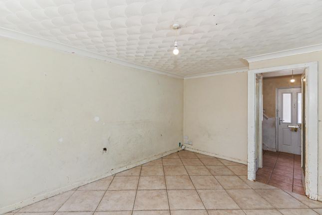 11 Swale Path, Bedford photo 3