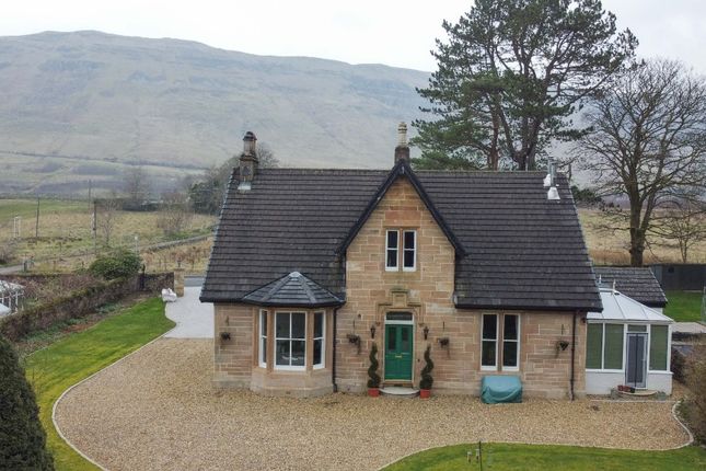 Detached house to rent in Glen Road, Lennoxtown, Glasgow