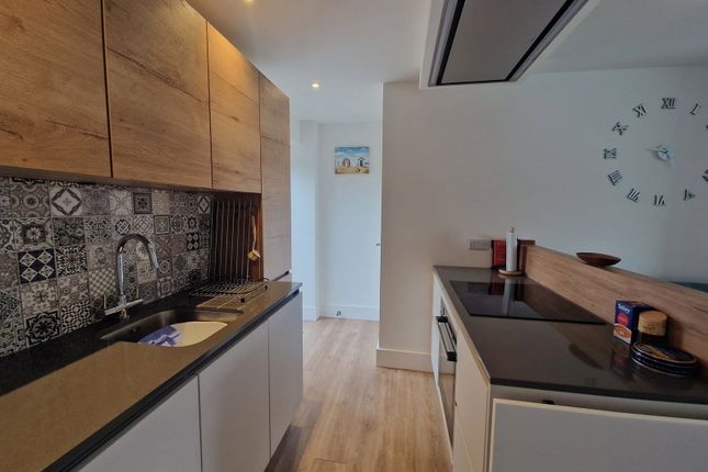 6, Dagmar Road, Exmouth photo 3