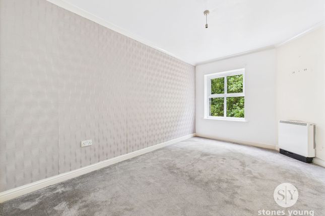 24 Woodlands Corner Lilford Road, Blackburn photo 3