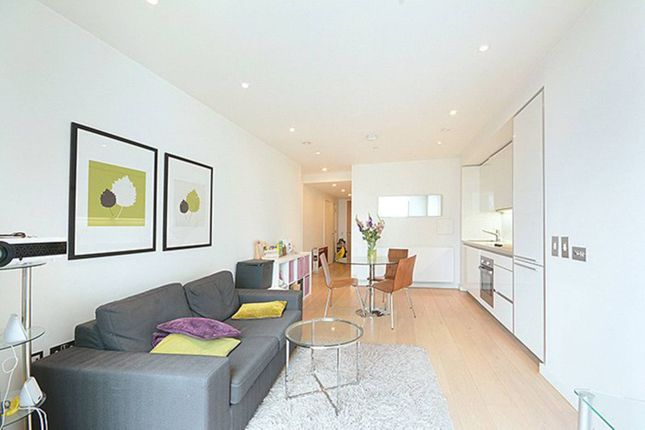 Thumbnail Flat to rent in Walworth Road, Elephant And Castle, London