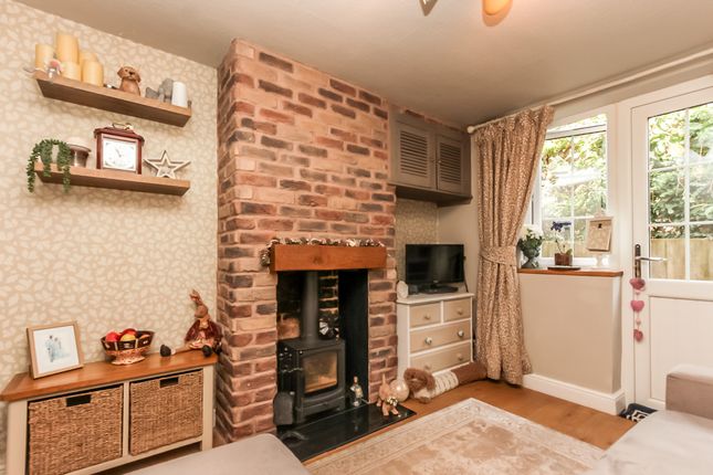 20, Harrowick Lane, Northampton photo 3