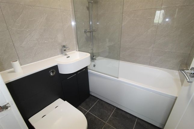 6, Green Walk, Blackrod photo 4