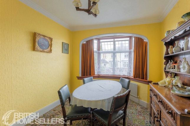 7, Unwin Crescent, West Midlands photo 4